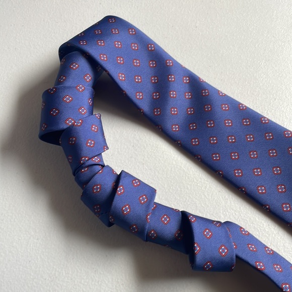 Moore’s vegan tie - Picture 5 of 8